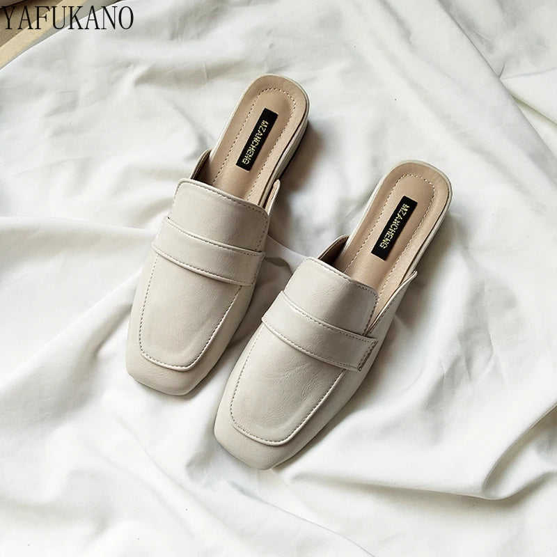 Elegant Women’s Low-Heel Mules – Chic & Comfortable Square-Toe Slippers