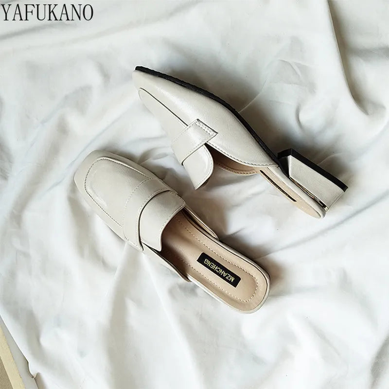 Elegant Women’s Low-Heel Mules – Chic & Comfortable Square-Toe Slippers