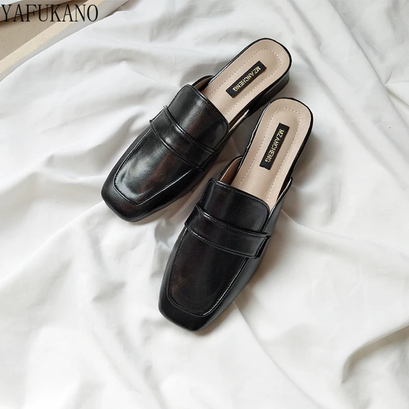 Elegant Women’s Low-Heel Mules – Chic & Comfortable Square-Toe Slippers
