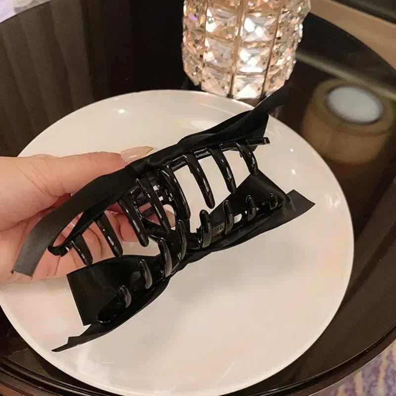Elegant Black Bow Hair Claw – Stylish Plastic Hair Clip for Women & Girls