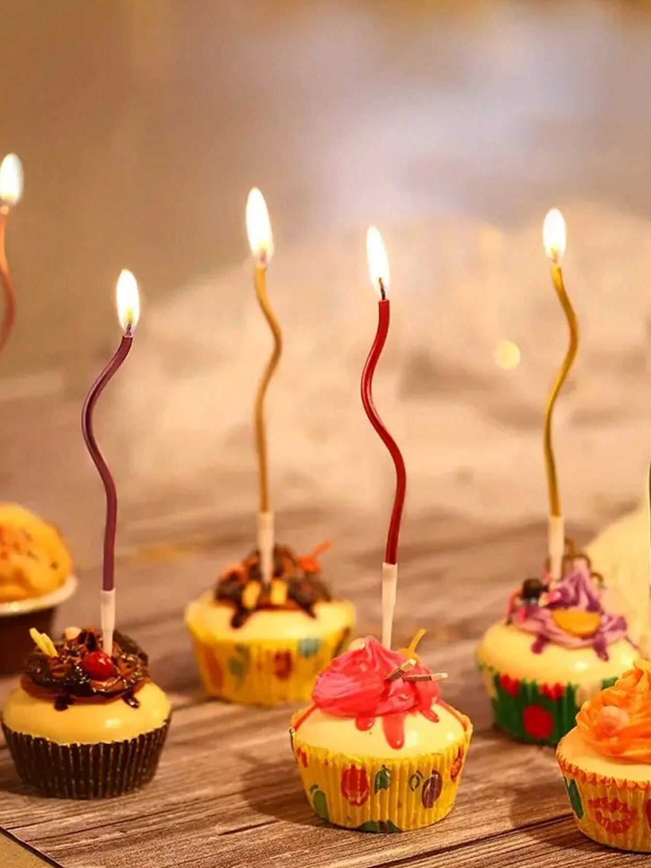 6Pcs Curved Cake Candles – Birthday & Party Decoration