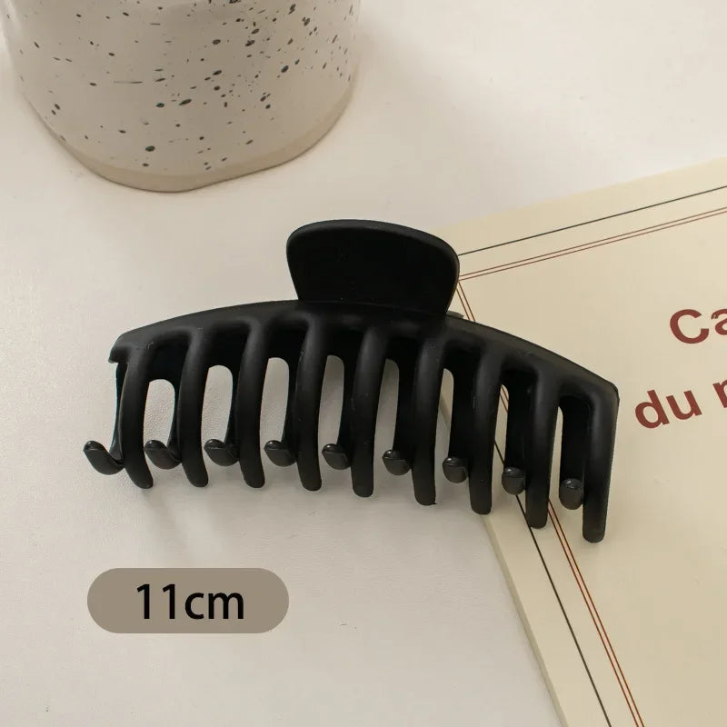 Korean Style Black Large Hair Claws Elegant Acrylic Hairpins Barrette Crab Hair Clips Headwear for Women Girls Hair Accessories